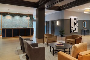 Lobby sitting area - The Sam Houston Hotel, Tapestry Collection by Hilton (Houston)