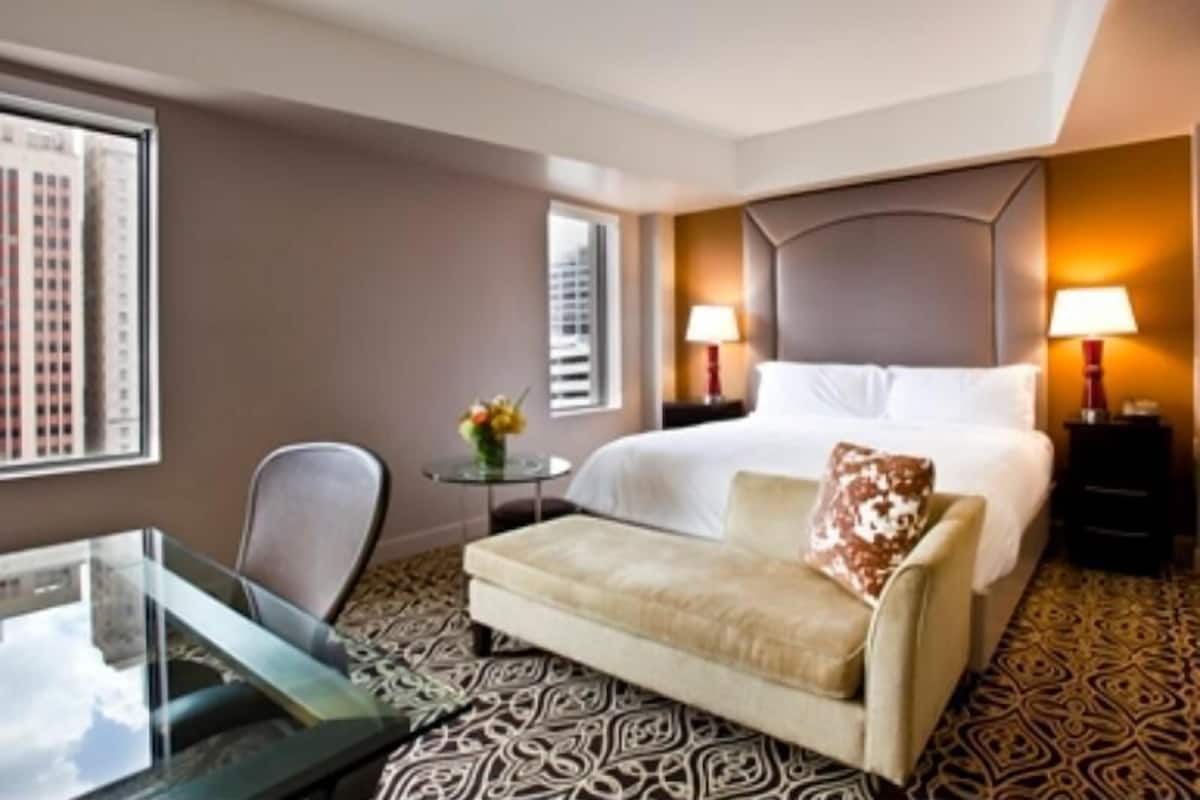 Egyptian cotton sheets, premium bedding, pillow-top beds, in-room safe