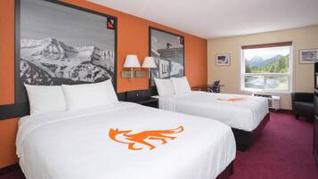 Ropa de cama de alta calidad, colchones con pillow-top y escritorio