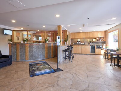 Fernie Fox Hotel