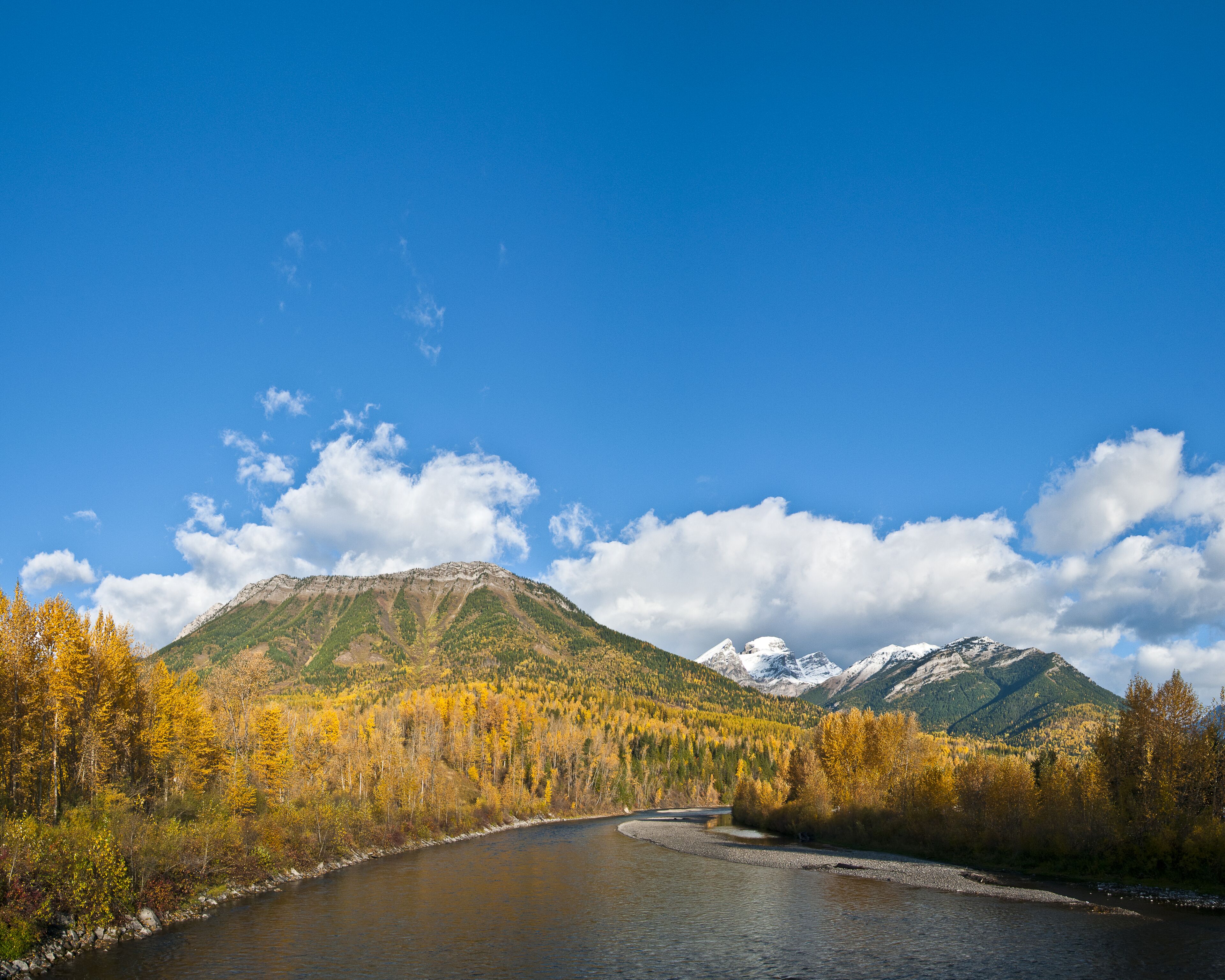 standard room, 2 queen beds | mountain view