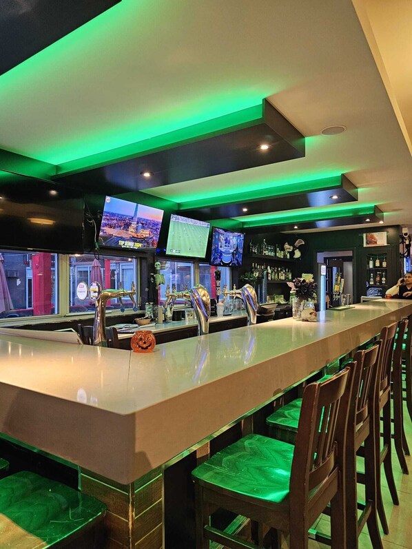 Breakfast, lunch and dinner served