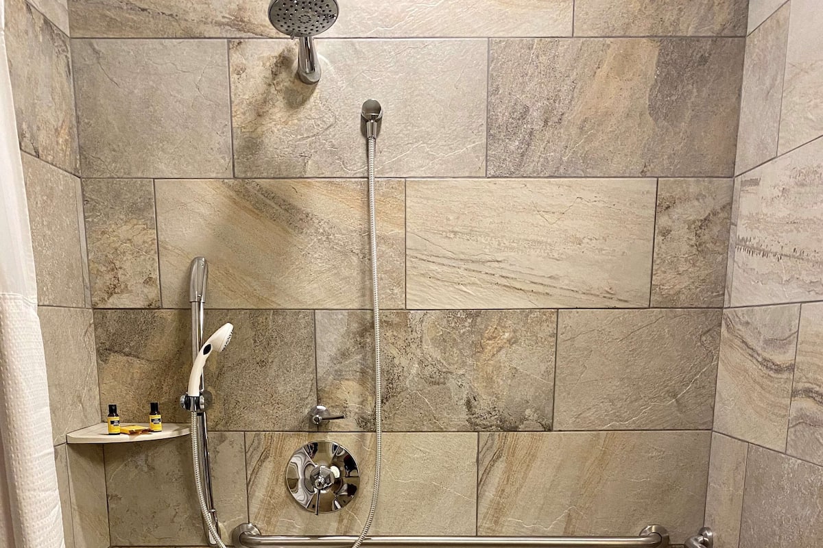 Bathroom | Free toiletries, hair dryer, towels, soap