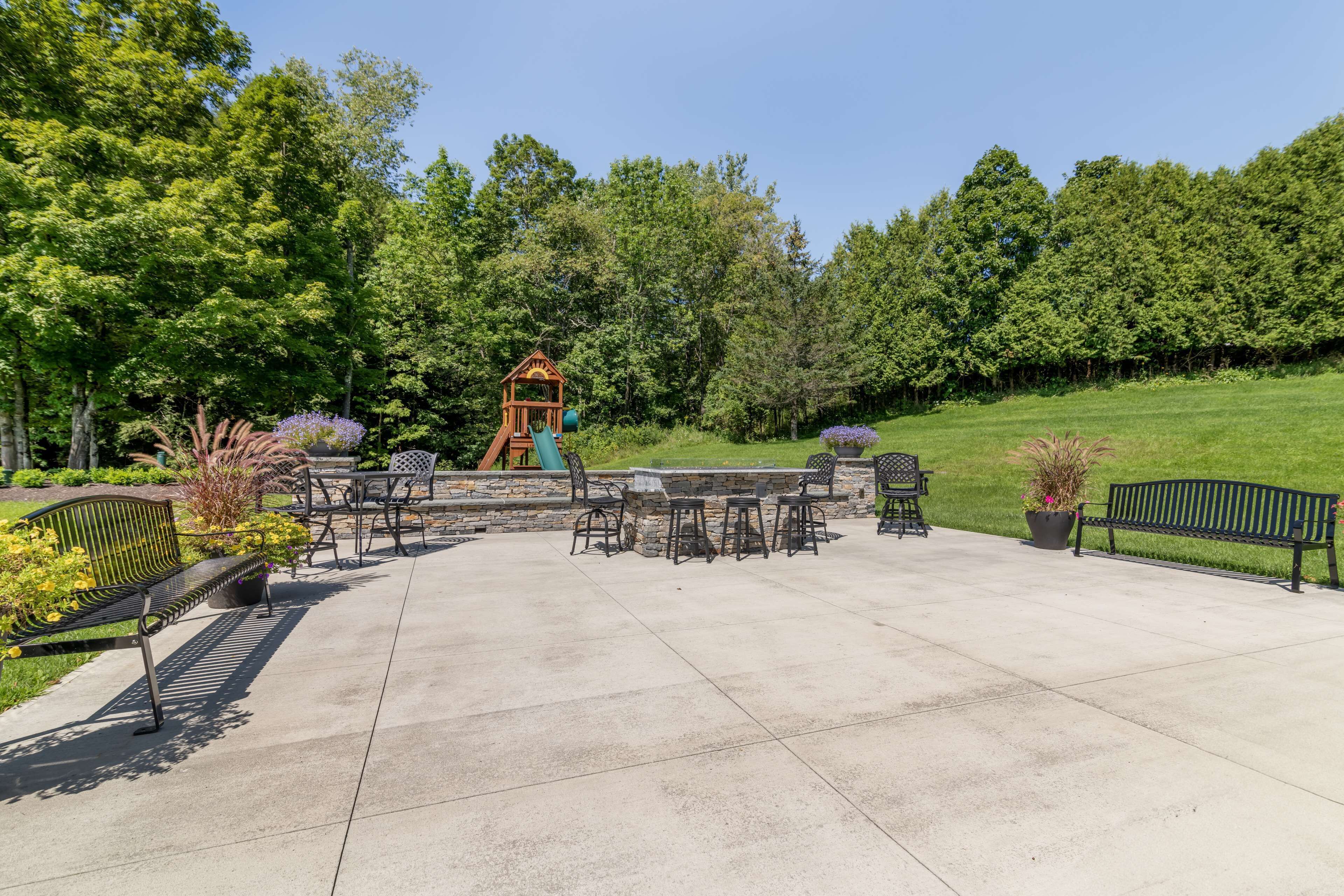 children’s play area – outdoor