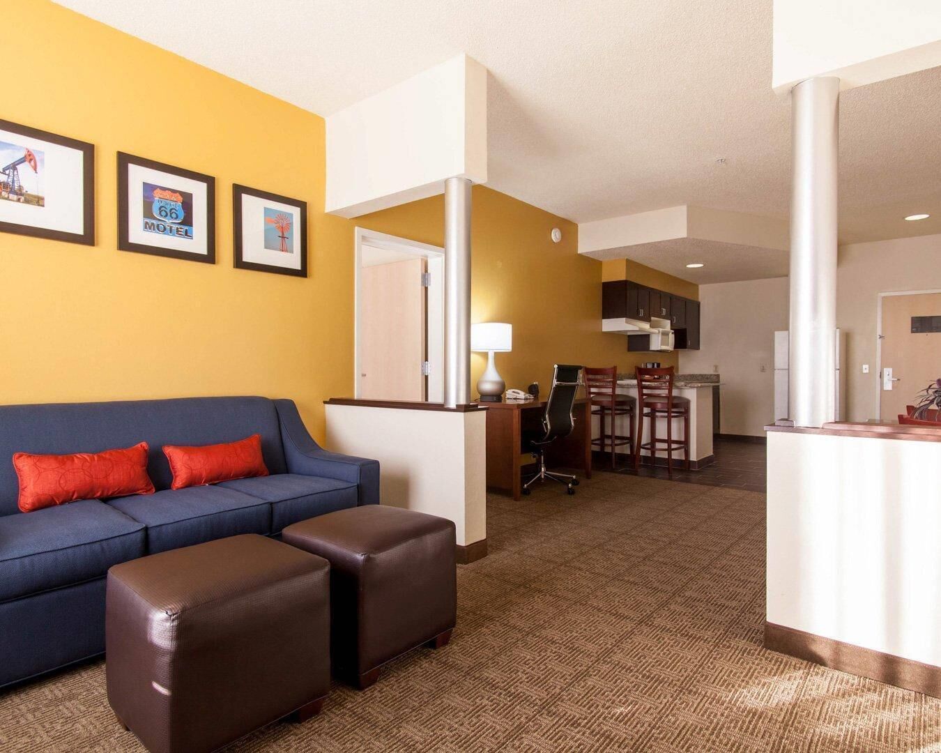Photo - Comfort Suites Tulsa Central