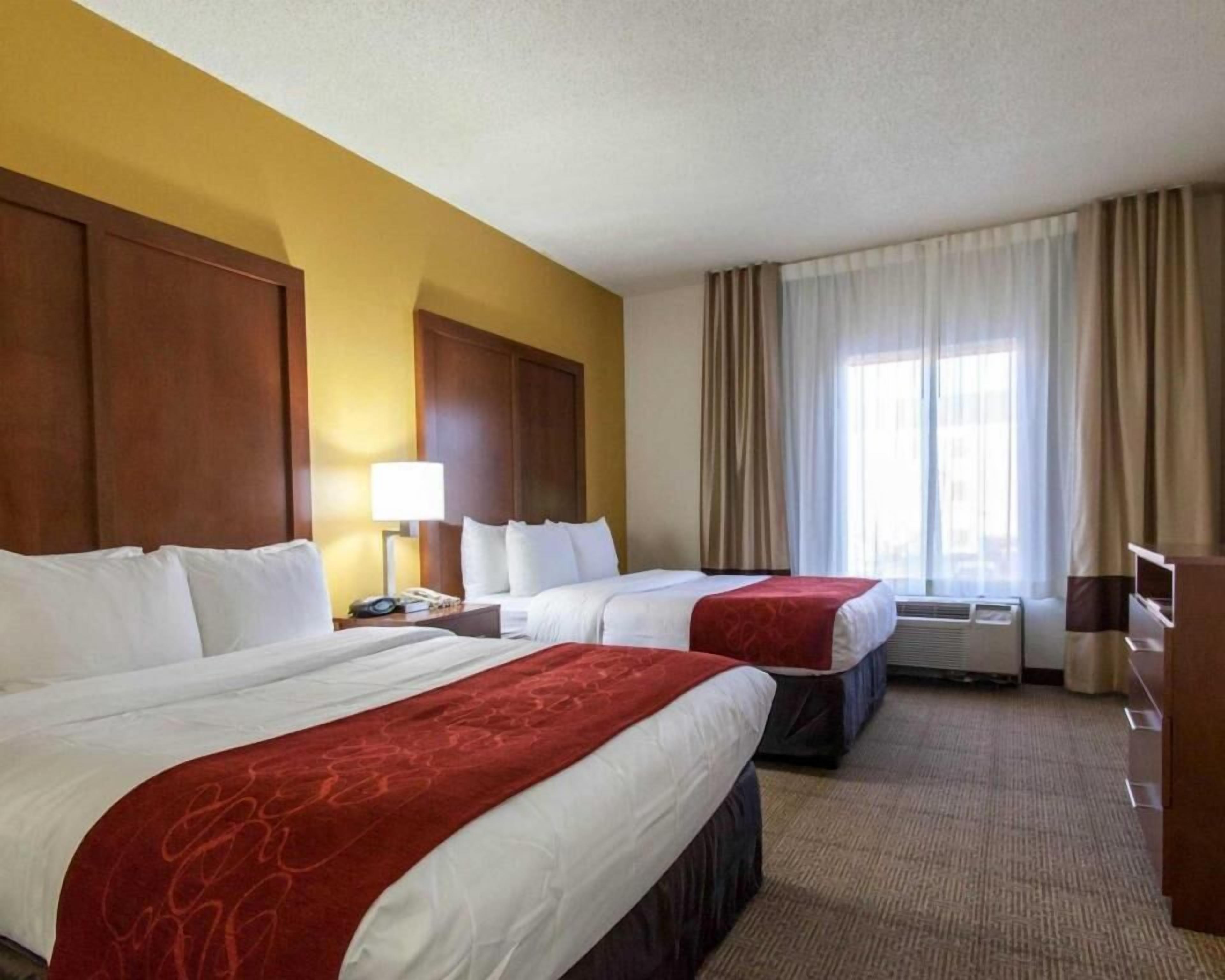 Premium bedding, pillowtop beds, in-room safe, desk
