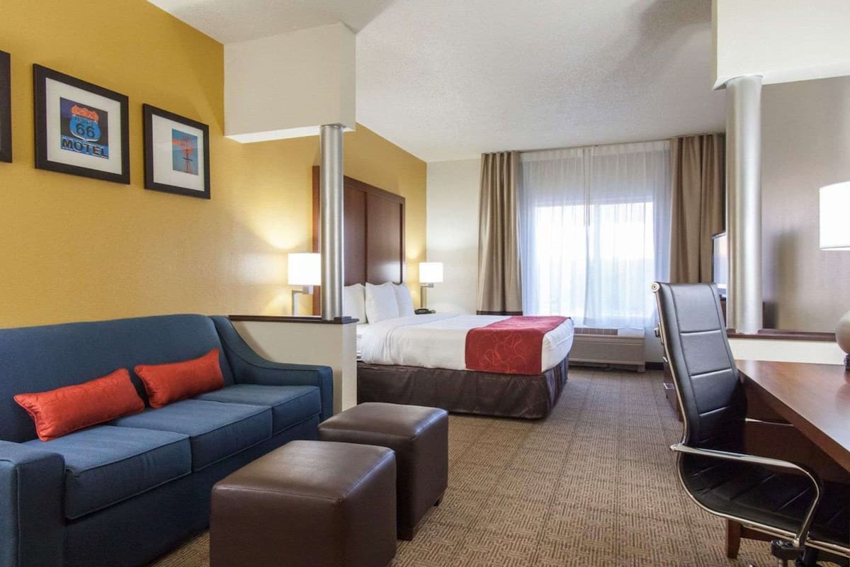 premium bedding, pillow-top beds, in-room safe, desk