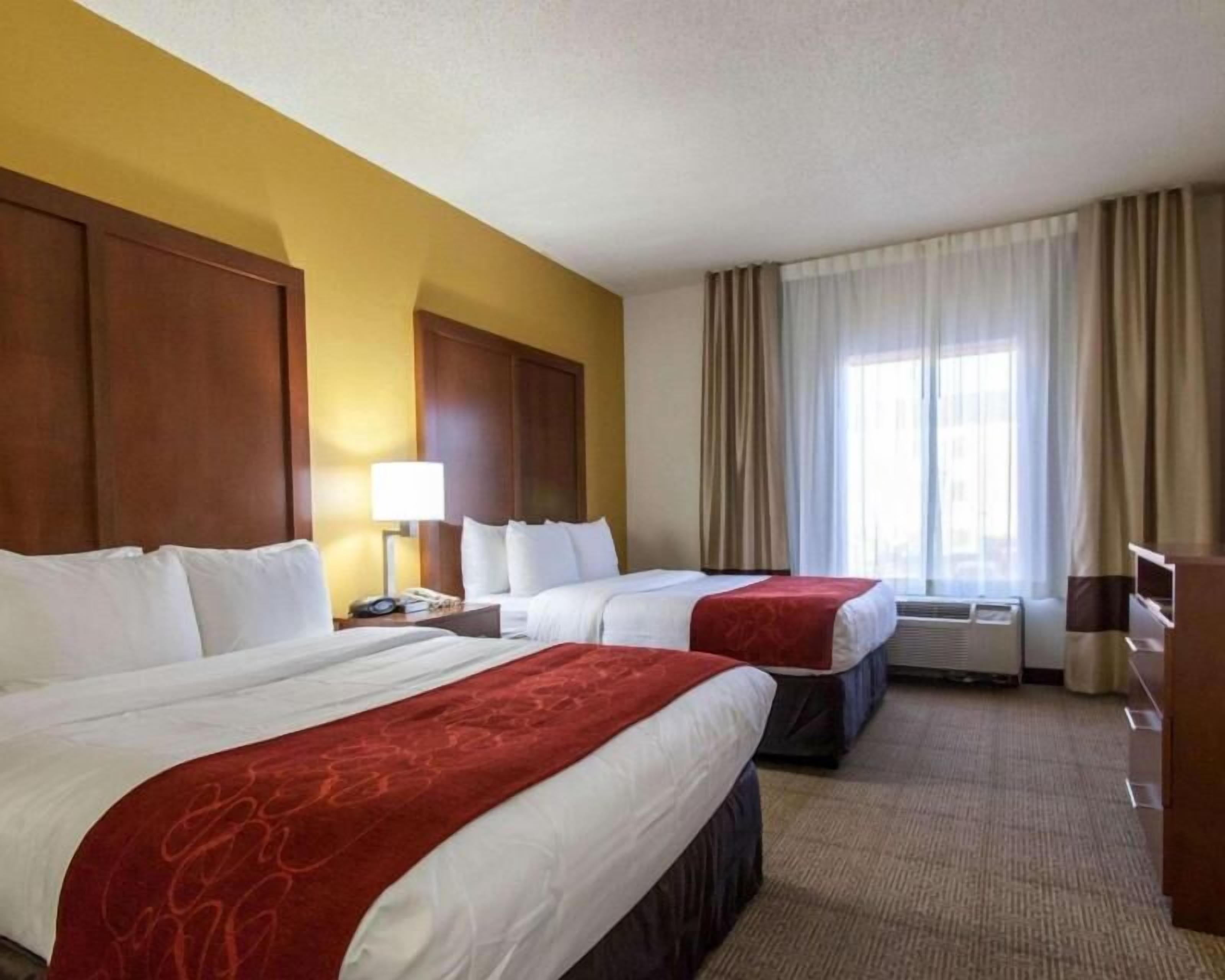 Premium bedding, pillowtop beds, in-room safe, desk