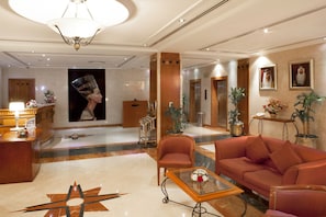 Sala de estar en el lobby