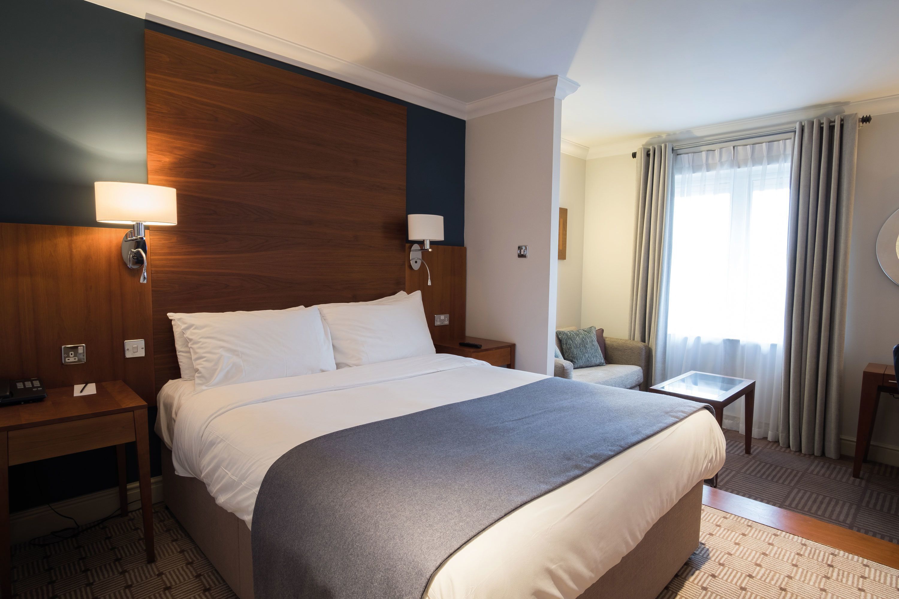 In-room safe, desk, iron/ironing board, free WiFi