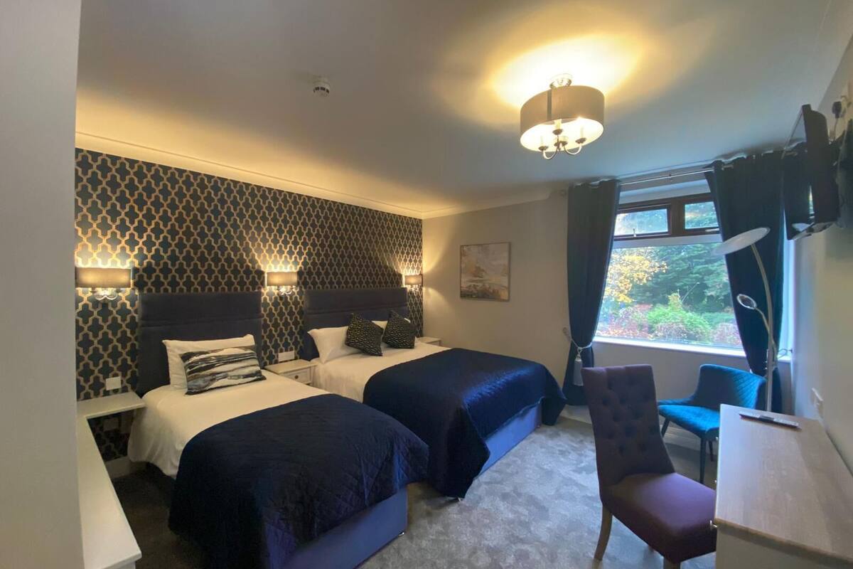 in-room safe, desk, laptop workspace, free wifi