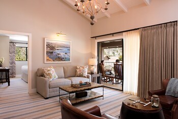 TV, books at The Ranch at Laguna Beach