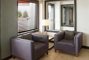 Àrea amb seients del vestíbul