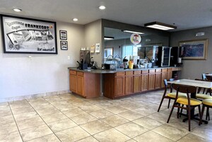Café da manhã para viagem grátis todos os dias