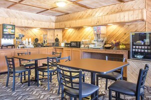 Café da manhã continental grátis todos os dias