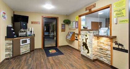 Super 8 by Wyndham Dubois