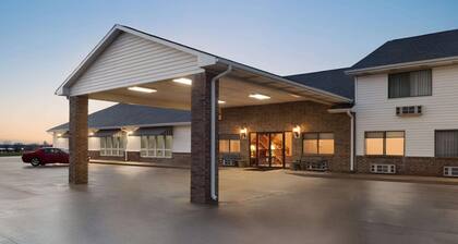 Super 8 by Wyndham Bethany MO