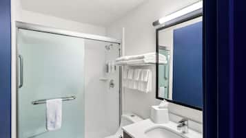 Room, 1 King Bed | Bathroom | Hair dryer, towels