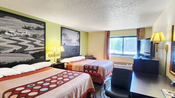 Huone, 2 keskisuurta parisänkyä, tupakointi kielletty | Työpöytä, silitysrauta/-lauta, vauvansängyt, lisävuoteet