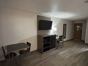 Superior Room, 2 Double Beds, Non Smoking (Larger Room) - Red Roof Inn & Suites Hammond, IN (Hammond)