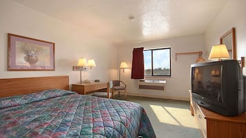 Desk, laptop workspace, iron/ironing board, free cots/infant beds