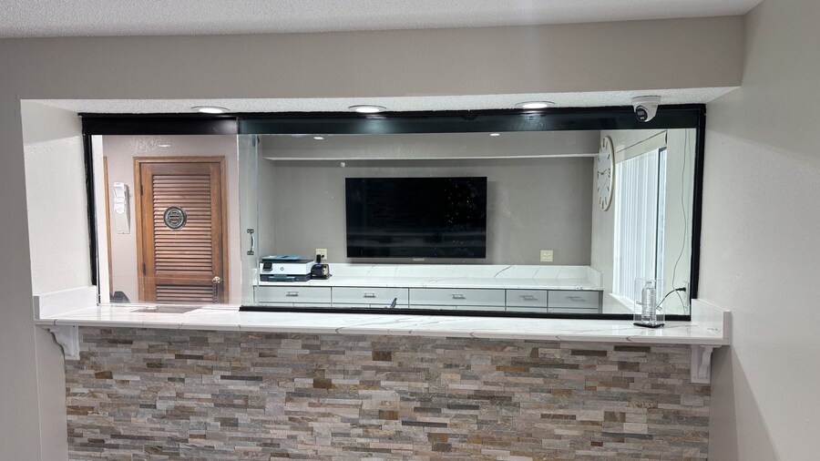 Red Roof Inn & Suites Hammond, IN