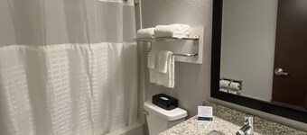 Quality Inn & Suites Hammond Near I-8090