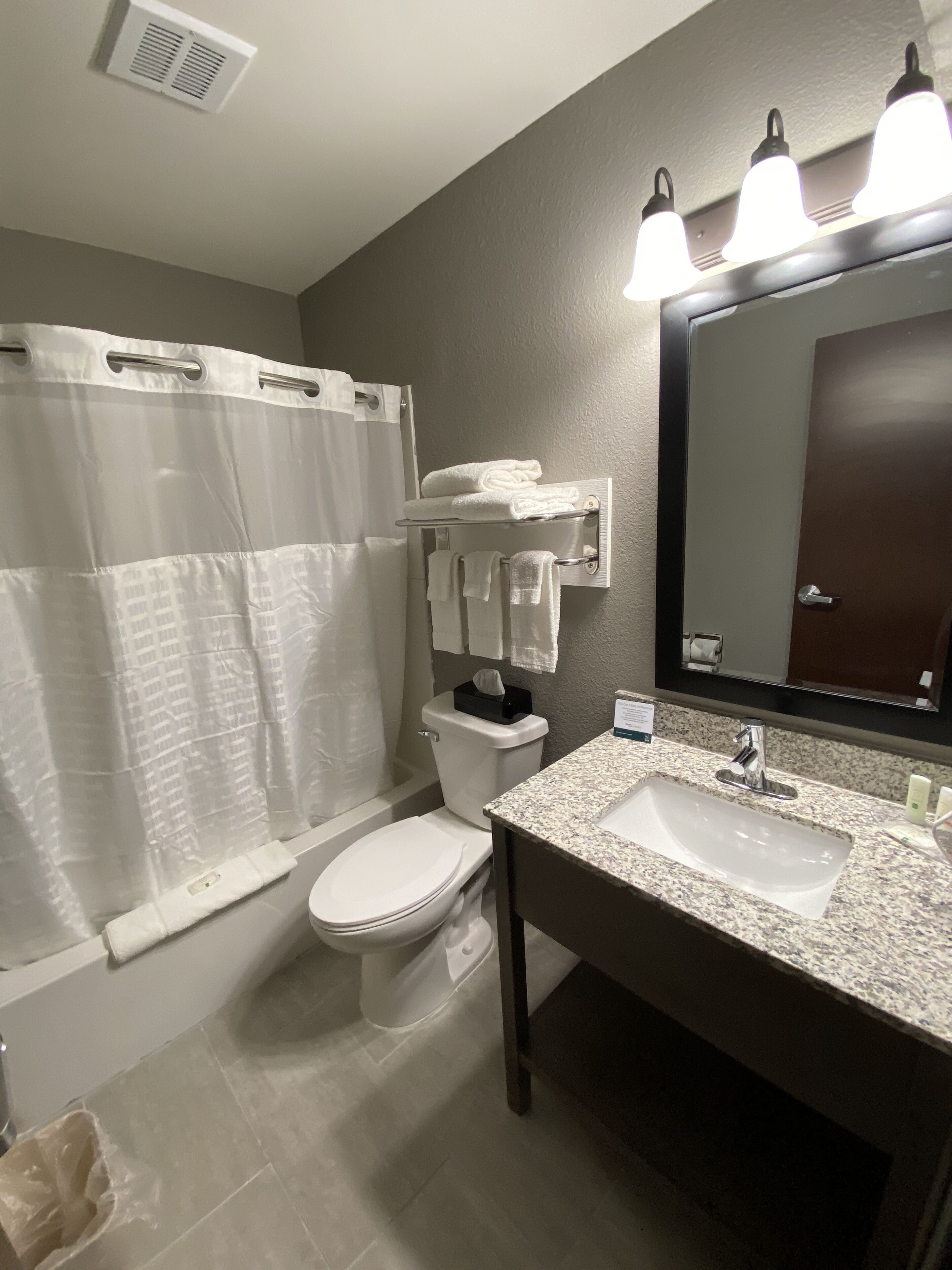 Photo - Quality Inn & Suites Hammond Near I-8090