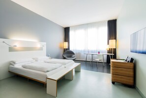Hypo-allergenic bedding, in-room safe, desk, iron/ironing board
