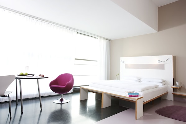 Hypo-allergenic bedding, in-room safe, desk, iron/ironing board