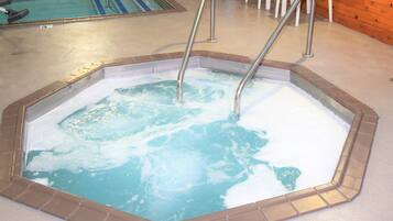Indoor spa tub