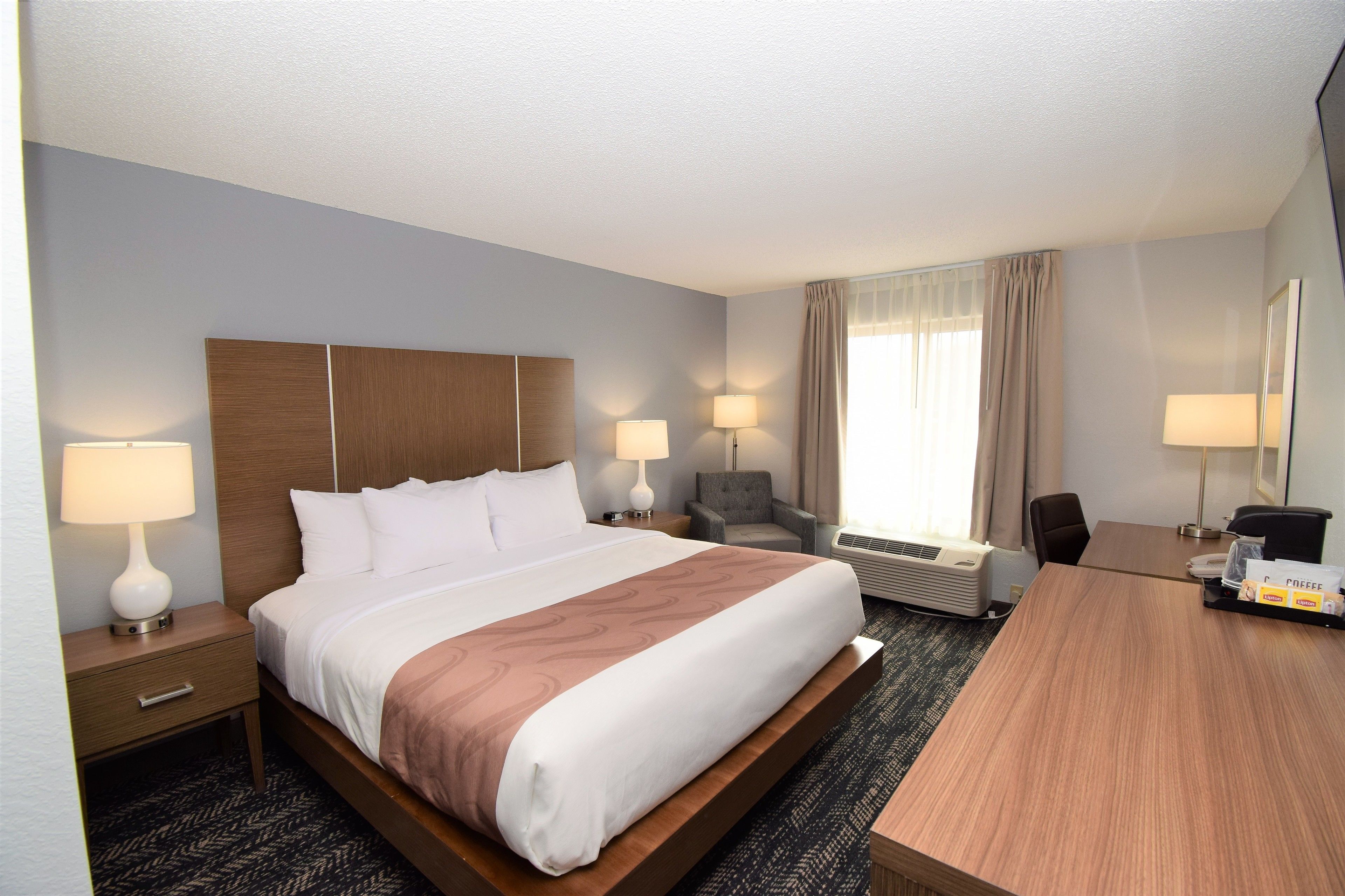 standard room, 1 king bed, non smoking | desk, free cots/infant beds, rollaway beds, free wifi