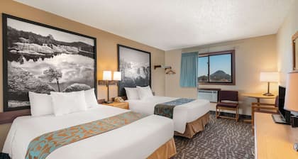 Super 8 by Wyndham Hill City/Mt Rushmore/ Area