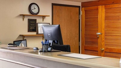 Magnuson Hotel Ironwood