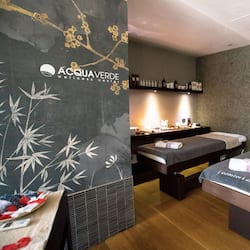 Sauna, hot tub, steam room, Turkish bath/hammam, body treatments