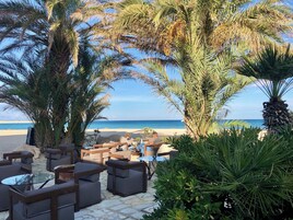 Beach bar