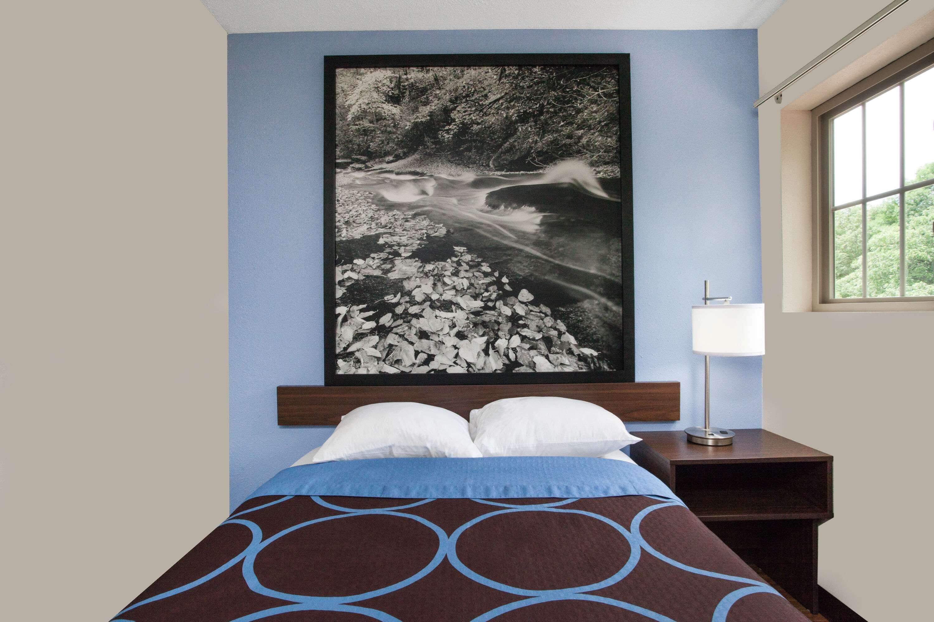 Photo - Super 8 by Wyndham Oneonta/Cooperstown