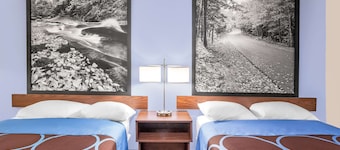Super 8 by Wyndham Oneonta/Cooperstown