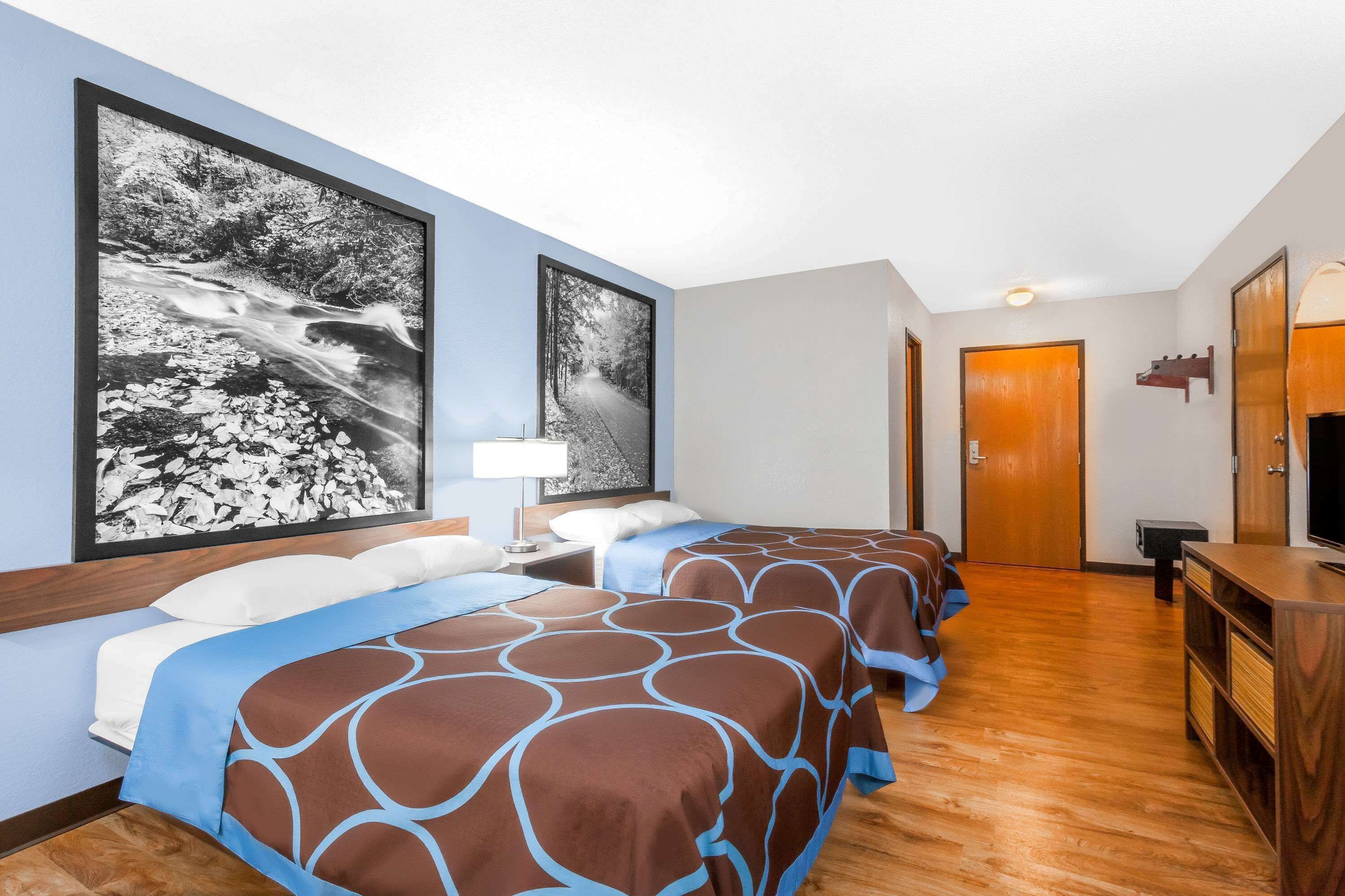 Photo - Super 8 by Wyndham Oneonta/Cooperstown