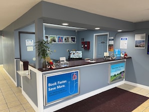 Reception - Motel 6 Morehead, KY (Morehead)