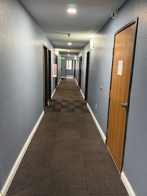 Hallway - Motel 6 Morehead, KY (Morehead)