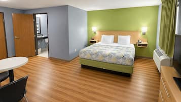 Desk, laptop workspace, free WiFi, bed sheets