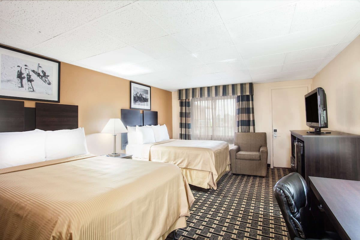 Double Room, 2 Double Beds | Desk, blackout curtains, iron/ironing board (on request), rollaway beds