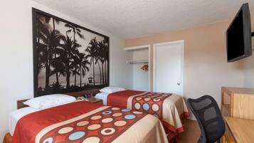 Desk, free cribs/infant beds, rollaway beds, free WiFi