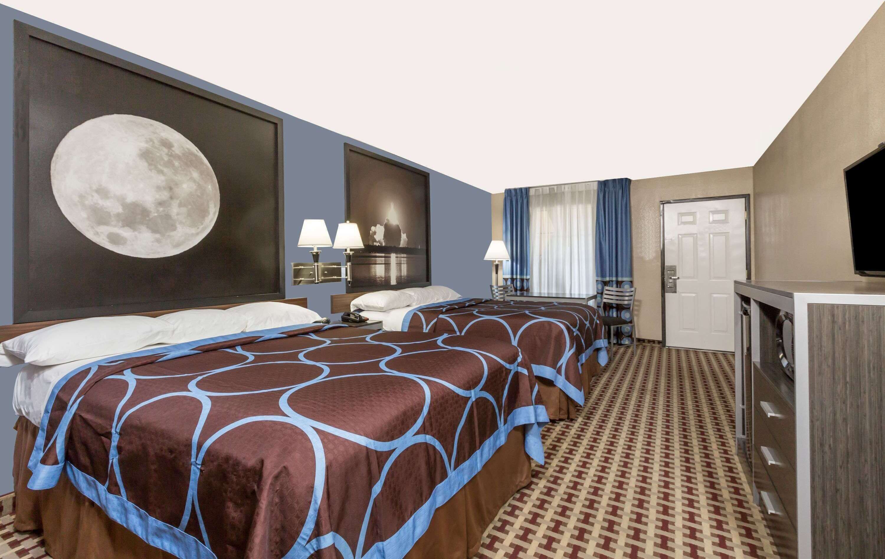 Premium bedding, down duvets, pillow-top beds, desk