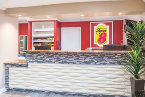 Lobby - Super 8 by Wyndham Houston/NASA (Houston)