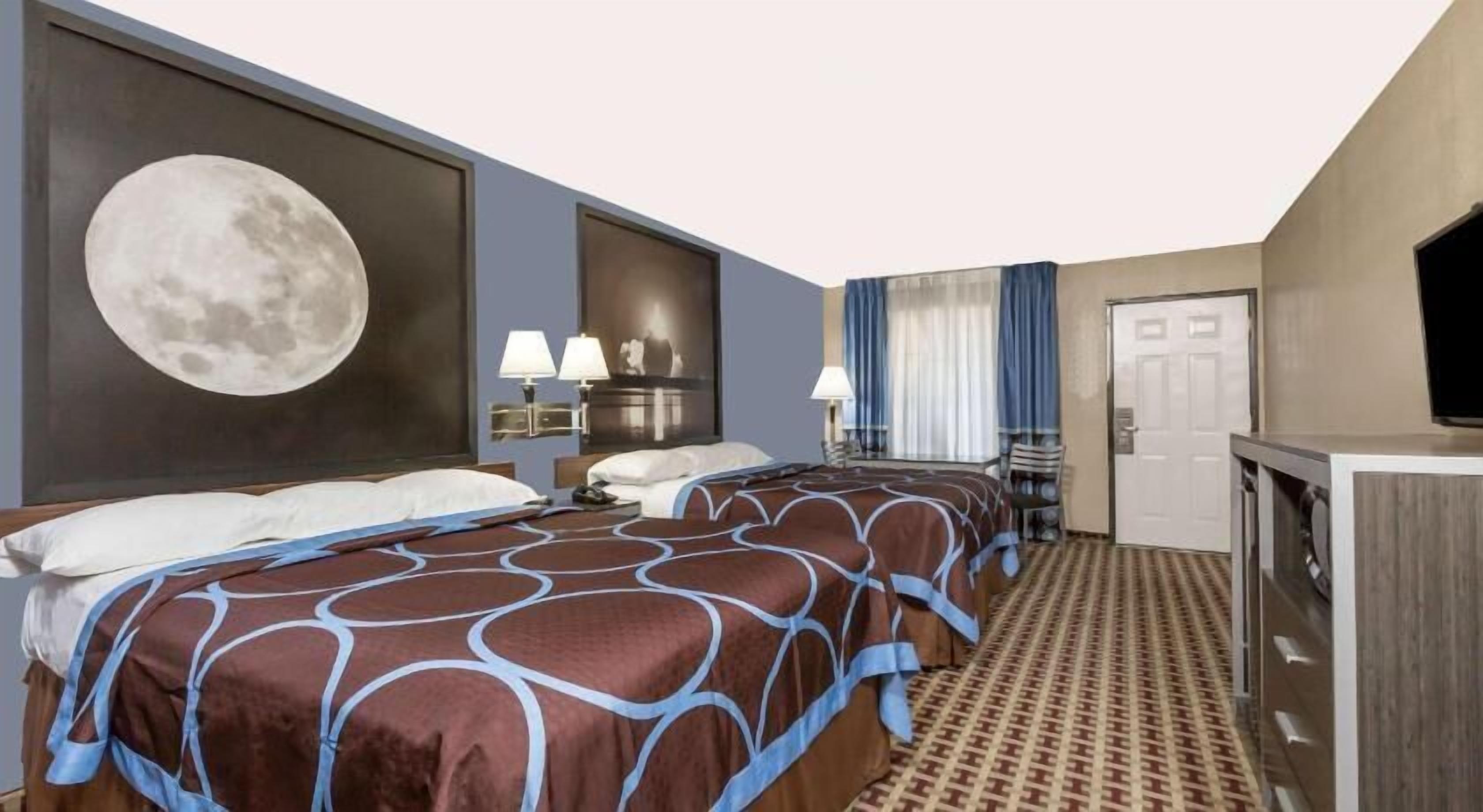 Premium bedding, down duvets, pillow-top beds, desk