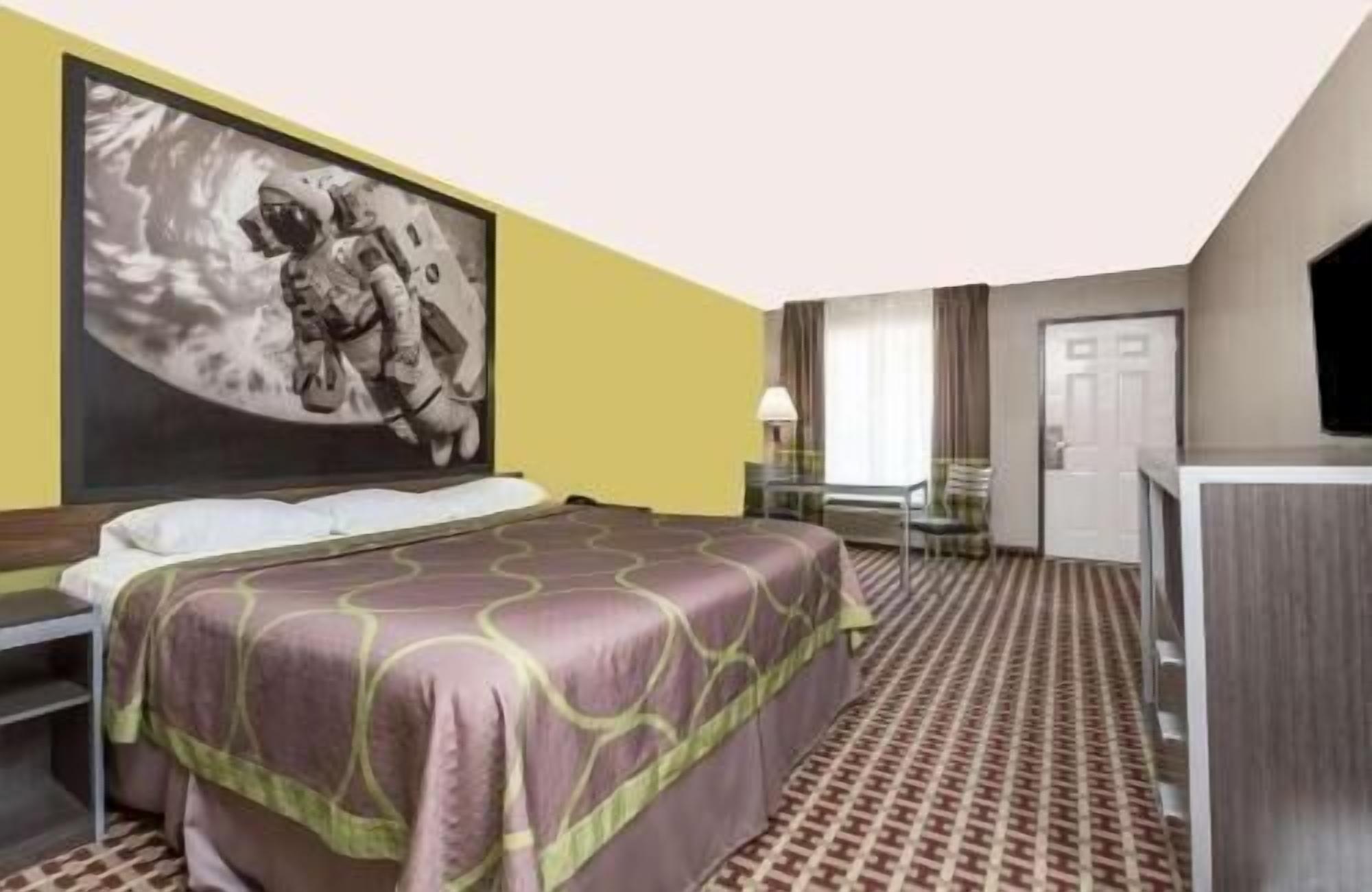 Premium bedding, down comforters, pillowtop beds, desk