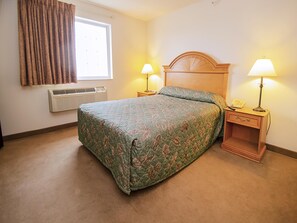 Sengetøy av topp kvalitet, strykejern/-brett og wi-fi (inkludert)