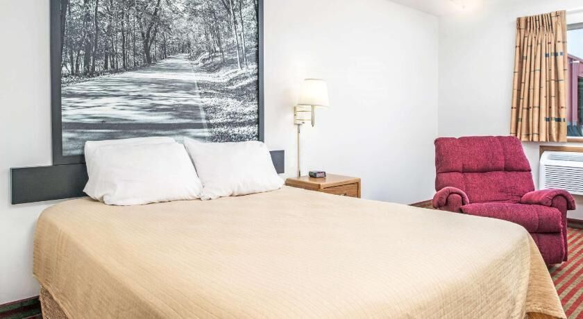 Ropa de cama de alta calidad y escritorio 